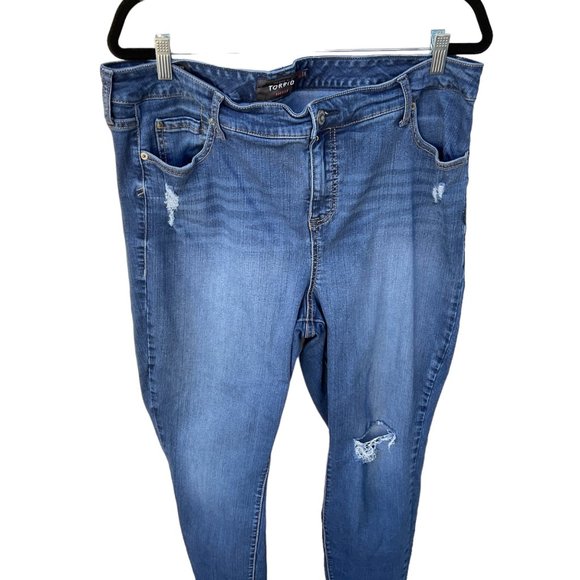 Torrid Premium Woman's Distressed Denim Blue Jeans Size 20R High Rise Curvy - Picture 2 of 16